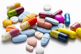 /-/media/images/general/a/antibiotic.ashx?h=184&w=275&hash=93F8D0CC09F488015A58297D263BE65D