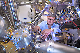 /-/media/images/general/i/iss-beamline-web.ashx?h=184&w=275&hash=8B6FF92B1679EFEBEF5577088DD915E8ABF50A47