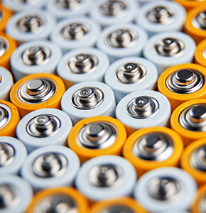 /-/media/images/news/2020/10/batterieswhiteyellowcloseuplanding.ashx?h=300&w=290&hash=AC67499D0CF50F0906000F022355A0A8