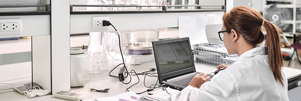 SCI PoliSCI 11 January 2021 - image of scientists in a laboratory