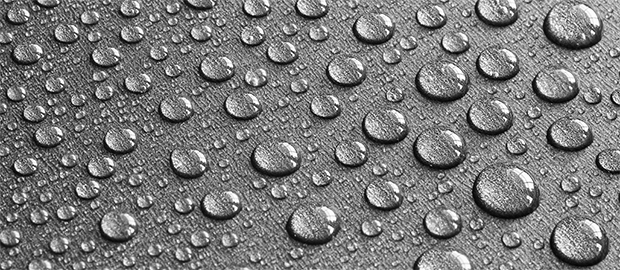 SCI PoliSCI newsletter - 02 November 2021 - image of water drops on water repellent non-stick surface