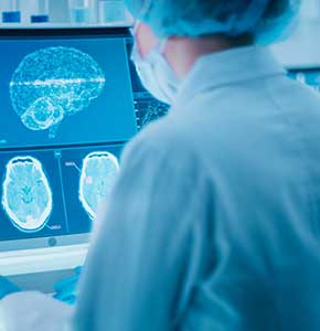 /-/media/images/news/2021/11/scientistlaboratoryreserchbrainscanlanding.ashx?h=300&w=290&hash=4DB65A6D4DA181C57392CD3CA2FFFF602387B475