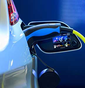 /-/media/images/news/2021/3/electriccarlanding.ashx?h=300&w=290&hash=899C6FF63D1FFF0BAC670FCB9DF0261103186BB4