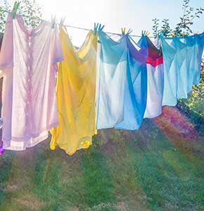 /-/media/images/news/2021/9/clothesonwashinglinelanding.ashx?h=300&w=290&hash=EC327EEBD84E209FC39BE9652F2D4F17