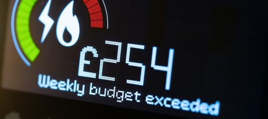 SCI News - 17 October 2022 - image of heating and message saying 'weekly budget exceeded'
