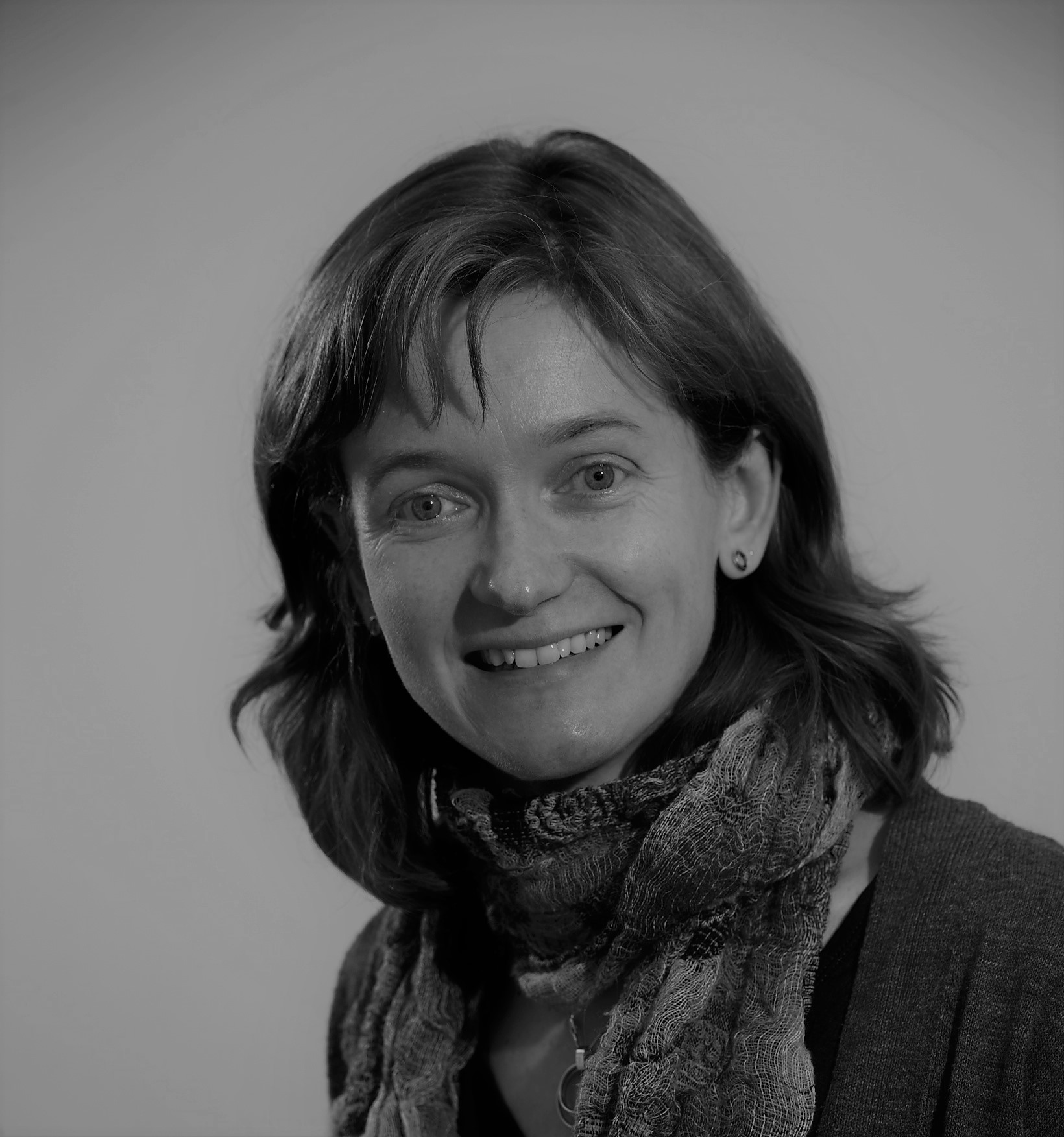 Dr Alison Arnold